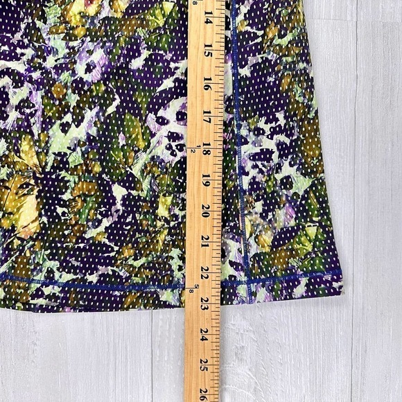 LULULEMON Running in the City Tank Top Women Size 6 Floral Mesh Green Yoga Gym - Picture 12 of 13